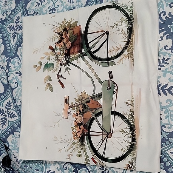 9 valances and 2 cushion covers - Picture 5 of 5